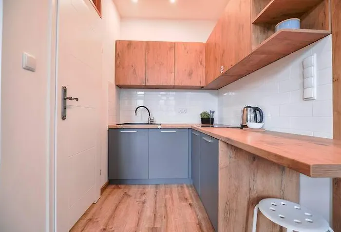 Seredynskiego Apartmán